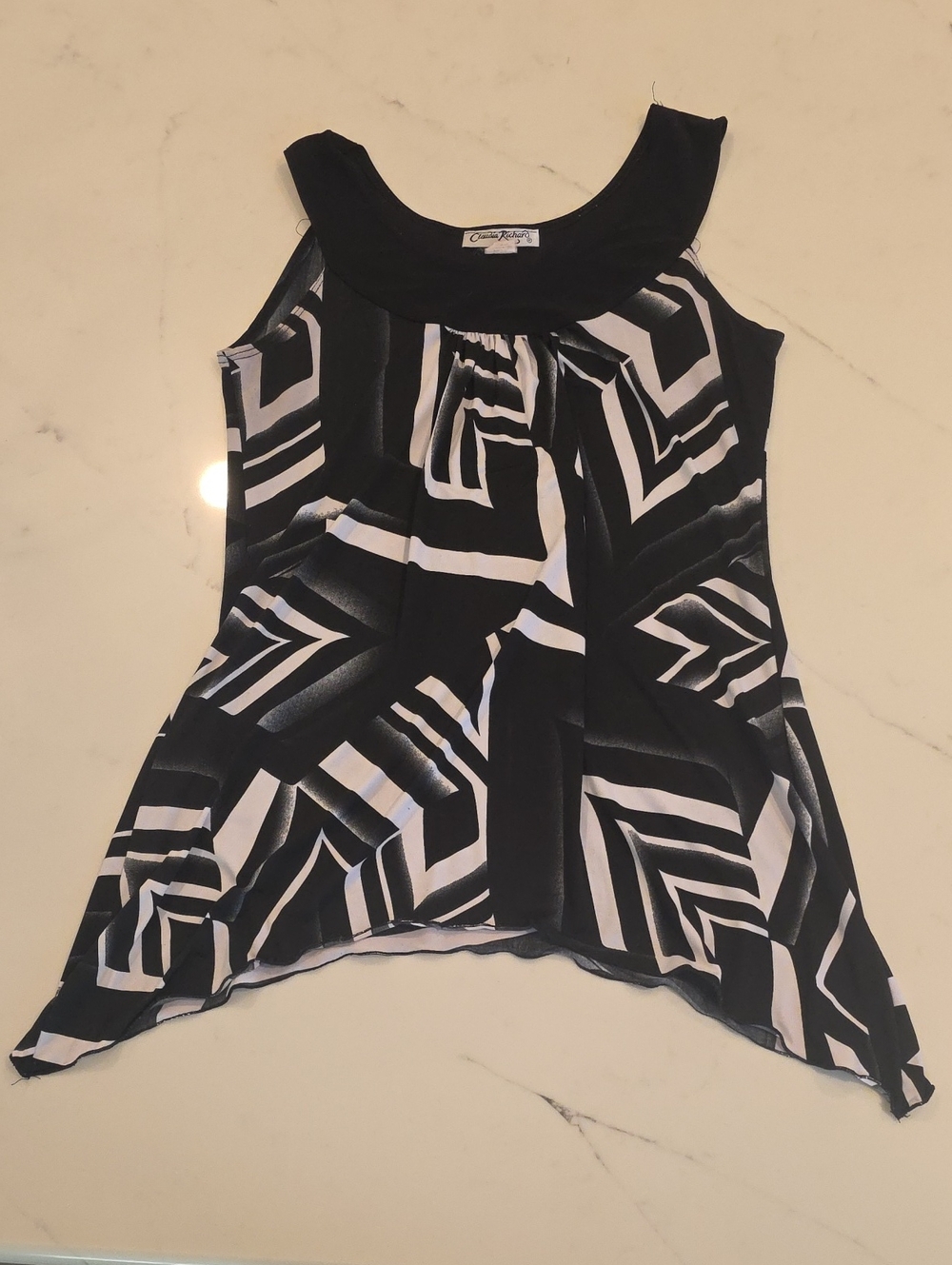 Claudia Richard Black & White Geometric Tank